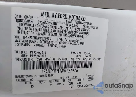 2010 Ford Focus Se z USA, uszkodzony, nr VIN 1FAHP3FN1AW127976